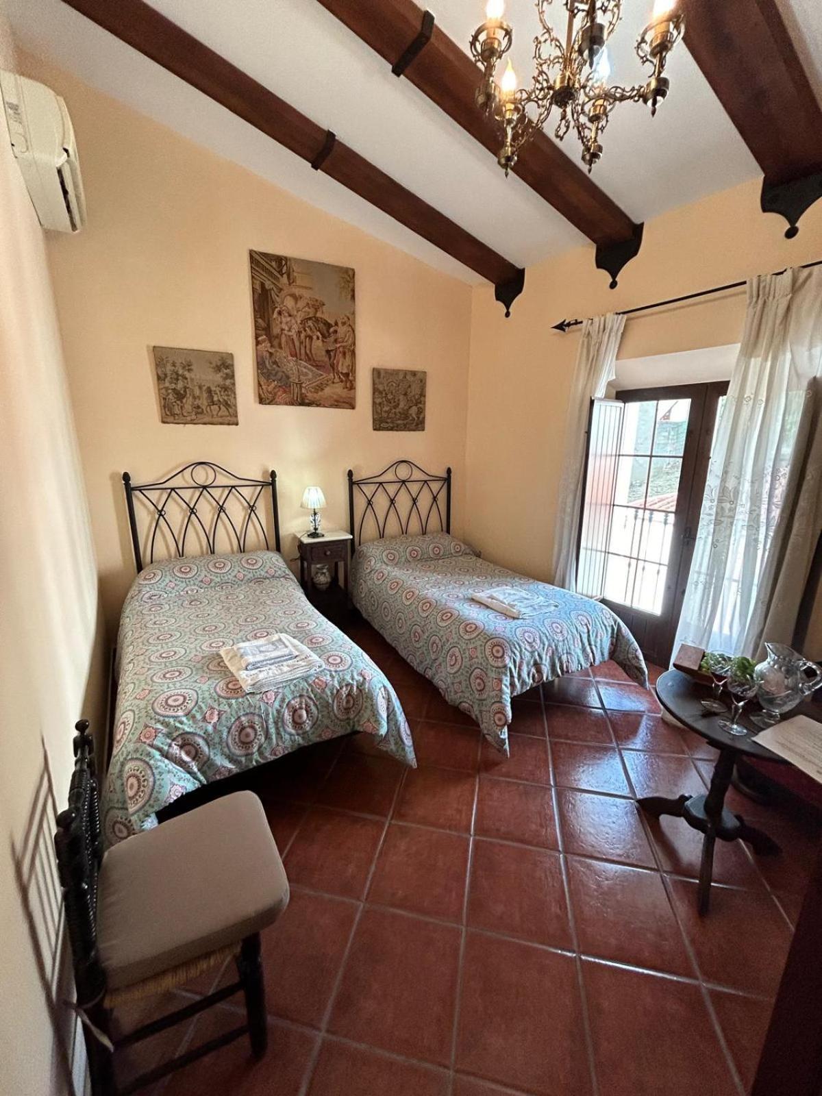 Casa Rural Tita Sacramento Hornachos Eksteriør bilde